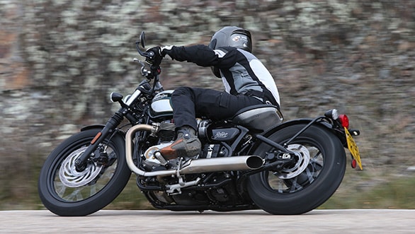 TRIUMPH_BOBBER-4700