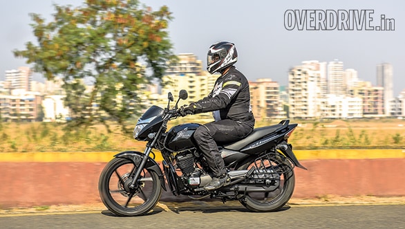 Hero Achiever 150 vs Bajaj V15 vs Honda CB Unicorn (5)