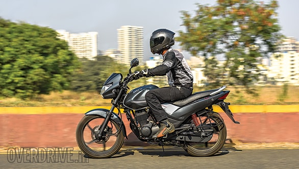 Hero Achiever 150 vs Bajaj V15 vs Honda CB Unicorn (6)