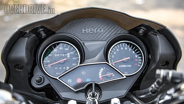 Hero Achiever 150 vs Bajaj V15 vs Honda CB Unicorn (7)