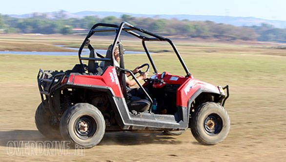 30--Bob-pushing-the-RZR