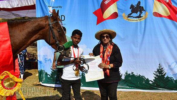 36-15-year-old-Anurag-Gaikwad-finished-the-20-kms-Endurance-in-57-minutes-and-was-winner-in-the-Junior-Category