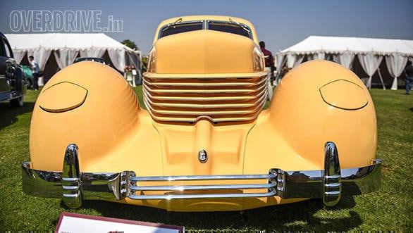 40-1936 Cord 810 owned by Viveck & Zita Goenka