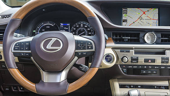 Lexus ES 300h (14)