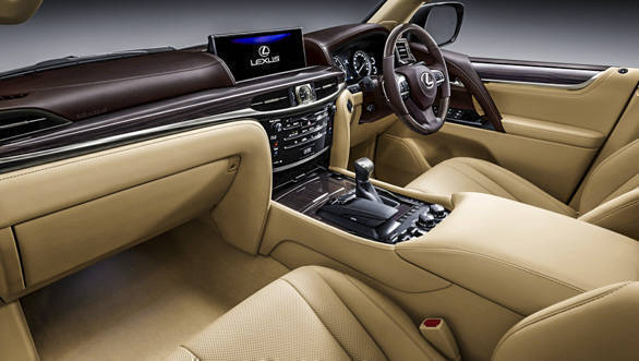 Lexus LX 450d (4)
