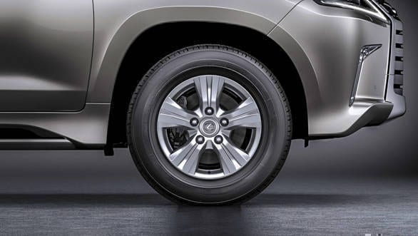 Lexus LX 450d (7)