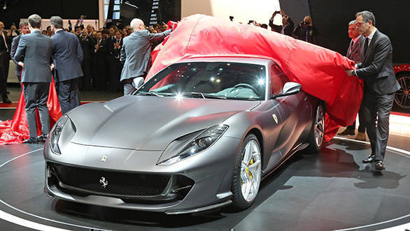 Ferrari 812 Superfast (5)