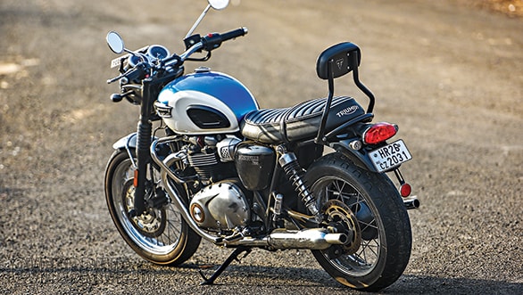 Harley-Davidson Roadster vs Triumph Bonneville T100 (6)