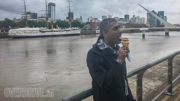 Shumi eats some ice cream and  it's awesome...