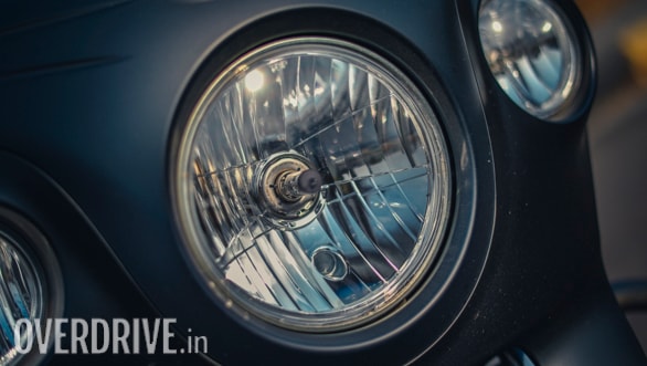 2017 Indian Chieftain Dark Horse headlight