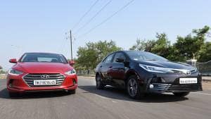 2017 Toyota Corolla vs 2016 Hyundai Elantra - Petrol AT Comparative Review