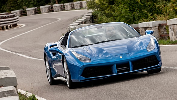 Ferrari 488 Spider (5)