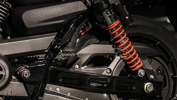 Harley Davidson Street Rod images (4)