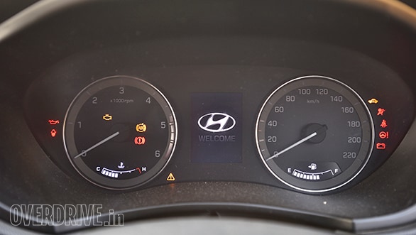 Honda WR-V vs Maruti Suzuki Vitara Brezza vs Hyundai i20 Active (36)