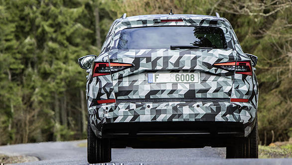 Skoda Karoq SUV (1)