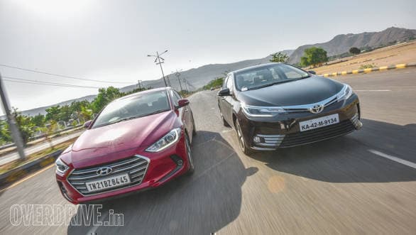 Toyota Corolla vs Hyundai Elantra 2 (5)