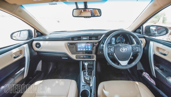 Toyota Corolla vs Hyundai Elantra (68)