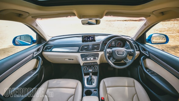 The 35 TDI Quattro Technology's dual-tone beige and black interiors looks far more premium than the black only interior in the petrol Q3