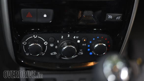 2017 Nissan Terrano (3)