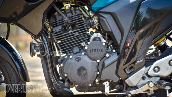 2017 Yamaha FZ25 road test review 2017 Yamaha FZ25 (9)