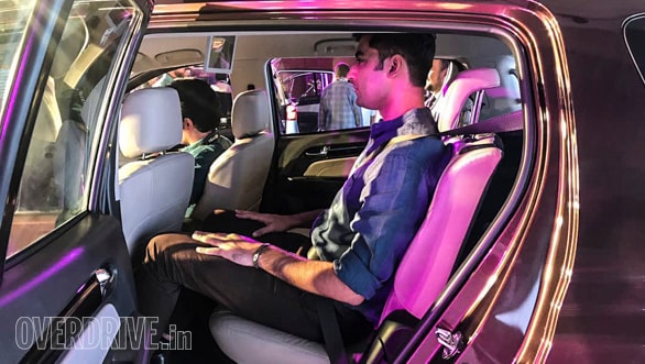 Isuzu MUX 2017 Details (10)