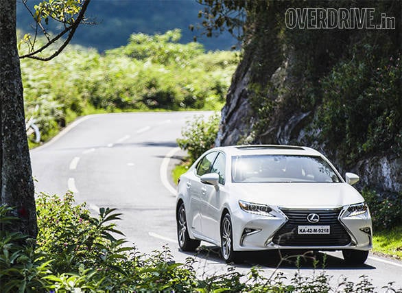 Lexus ES 300h (9)