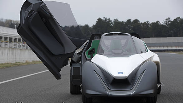 Experience: Nissan future mobility concepts Nissan Intelligent Power_LEAF NISMO RC3-7