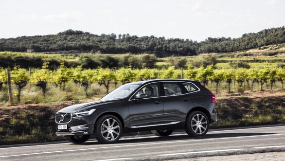 New Volvo XC60 D5 AWD AT Inscription 