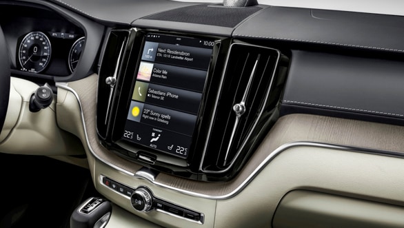 The new Volvo XC60 Sensus centre display updates