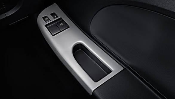 The trims featuring a contrasting aluminium finish