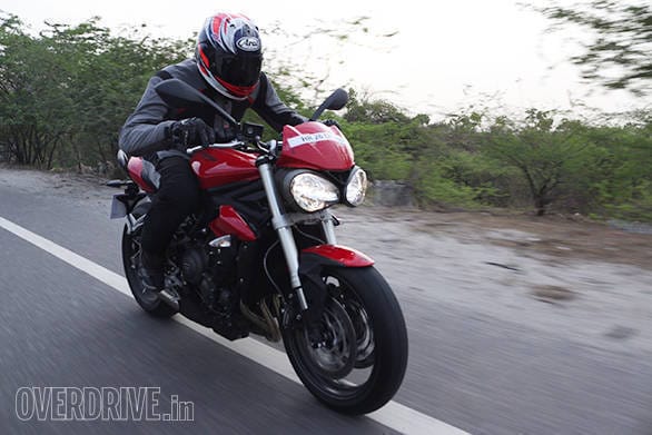 Triumph Street Triple S 675 (7)