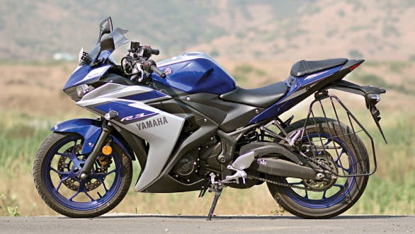 Yamaha YZF R3 (1)