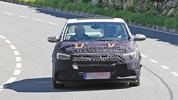 Spied: 2018 Buick Excelle GT caught testing 2018-buick-excelle-gt-facelift-2