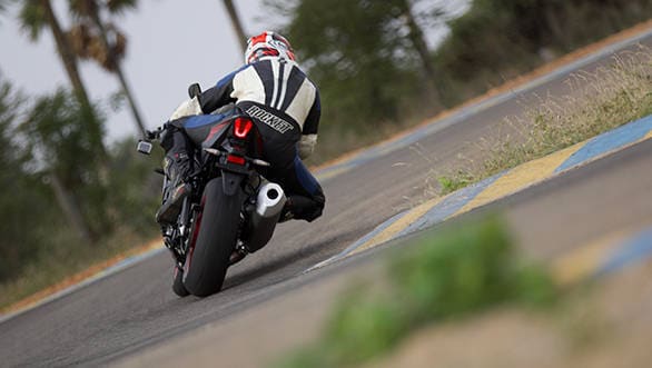 Suzuki-GSx-R1000-3