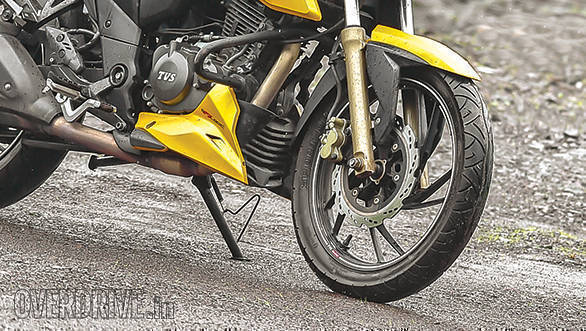 TVS Apache RTR 200 4V - August 2017 Long Term (2)