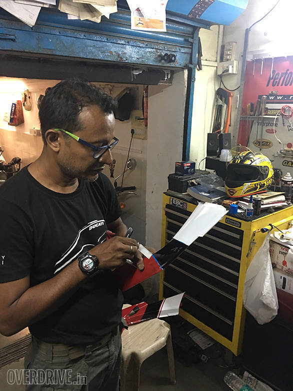 Zubinn Design took the opportunity mid-repair process to paint the bike