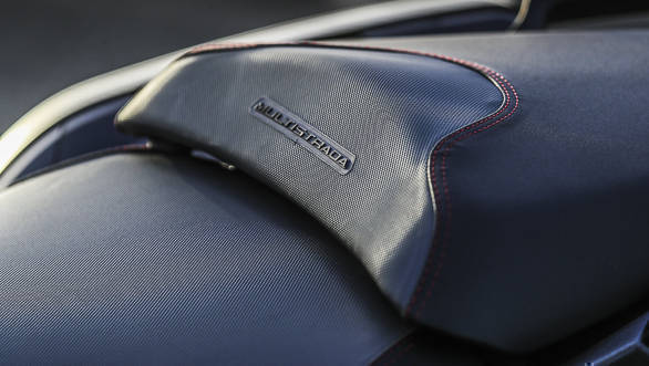 2018 Ducati Multistrada 1260 S seat detail