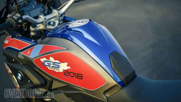 BMW R 1200 GS Rallye tank detail