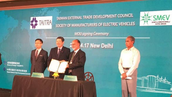 SMEV signs an MoU with TAITRA to develop EV development infrastructure