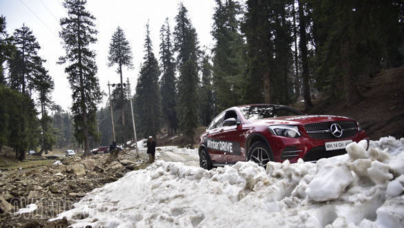 Special feature: 2018 Mercedes-Benz OVERDRIVE Winter Drive