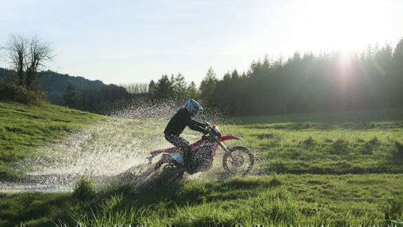 New Honda CRF450L enduro motorcycle unveiled