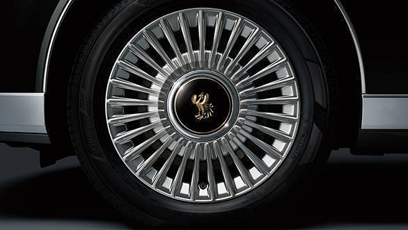 2018 Toyota Century flagship sedan image gallery