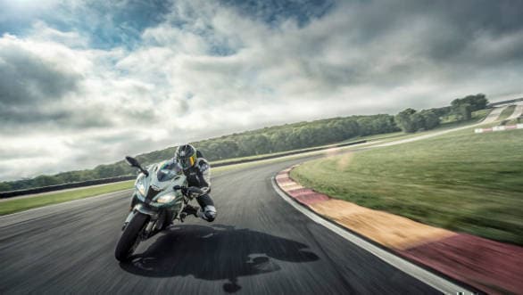2018 Kawasaki Ninja ZX-10R bookings open in India