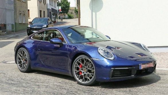 Next generation Porsche 911 spotted testing on the Autobahn, possible reveal in October