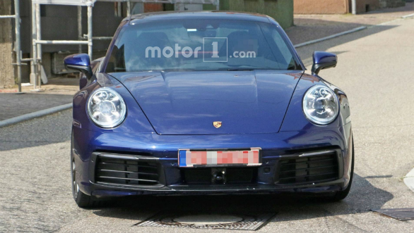 Next generation Porsche 911 spotted testing on the Autobahn, possible reveal in October