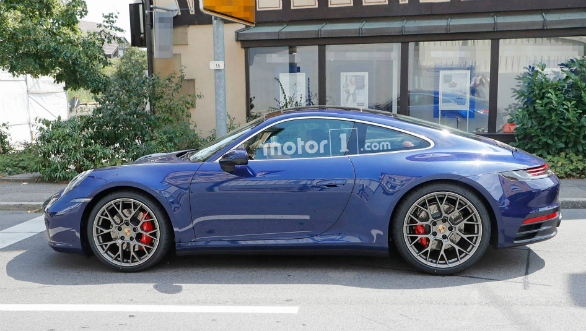 Next generation Porsche 911 spotted testing on the Autobahn, possible reveal in October