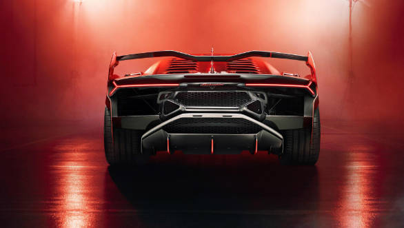 2018 Lamborghini SC18 unveiled, its first one-off car