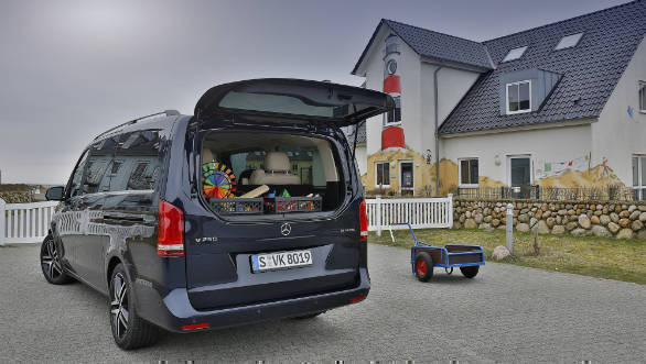 Image gallery: Mercedes-Benz V-Class MPV