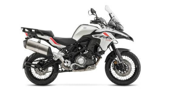 Spec Comparo: Benelli TRK 502X vs Kawasaki Versys X 300 vs SWM SuperDual T