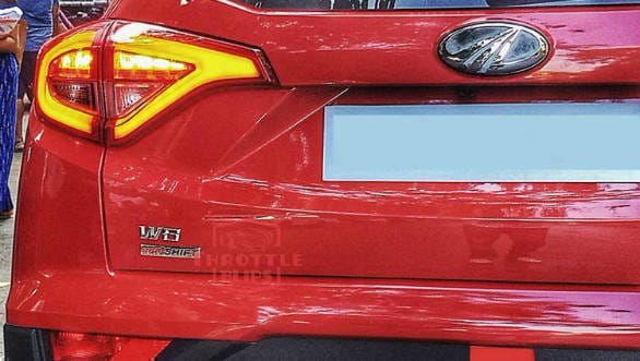 2019 Mahindra XUV300 AMT SUV spotted undisguised again